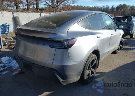 2026 Tesla Model Y Long Range Launch Series/Premium All-Wheel Drive из США, поврежденный, VIN 7SAYGDEE0TF446250